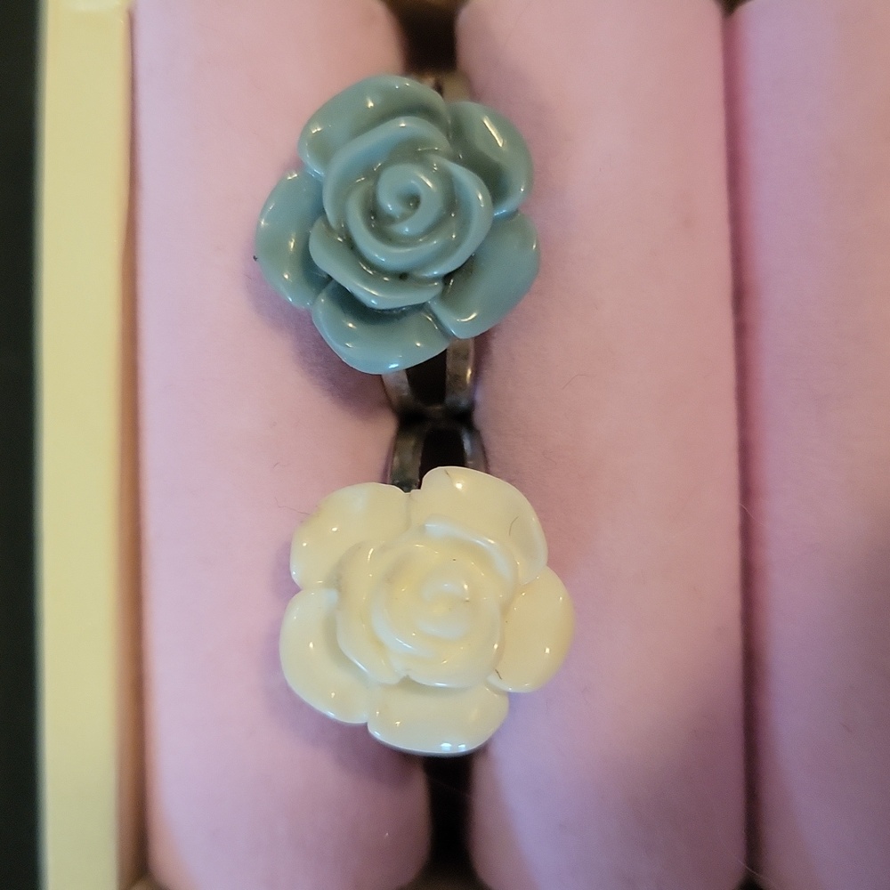 Flower rings